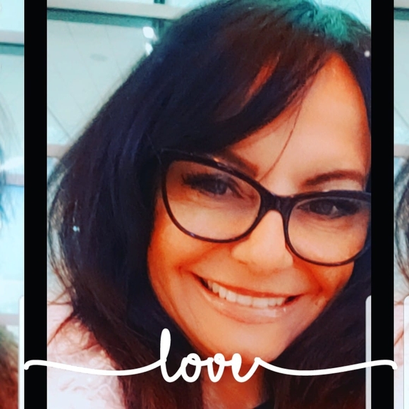 Meet your Posher, Andrea - Picture 1 of 1